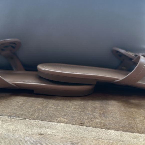 Tory Burch Miller Sandal Size 11 EUC Light Makeup - Picture 5 of 7